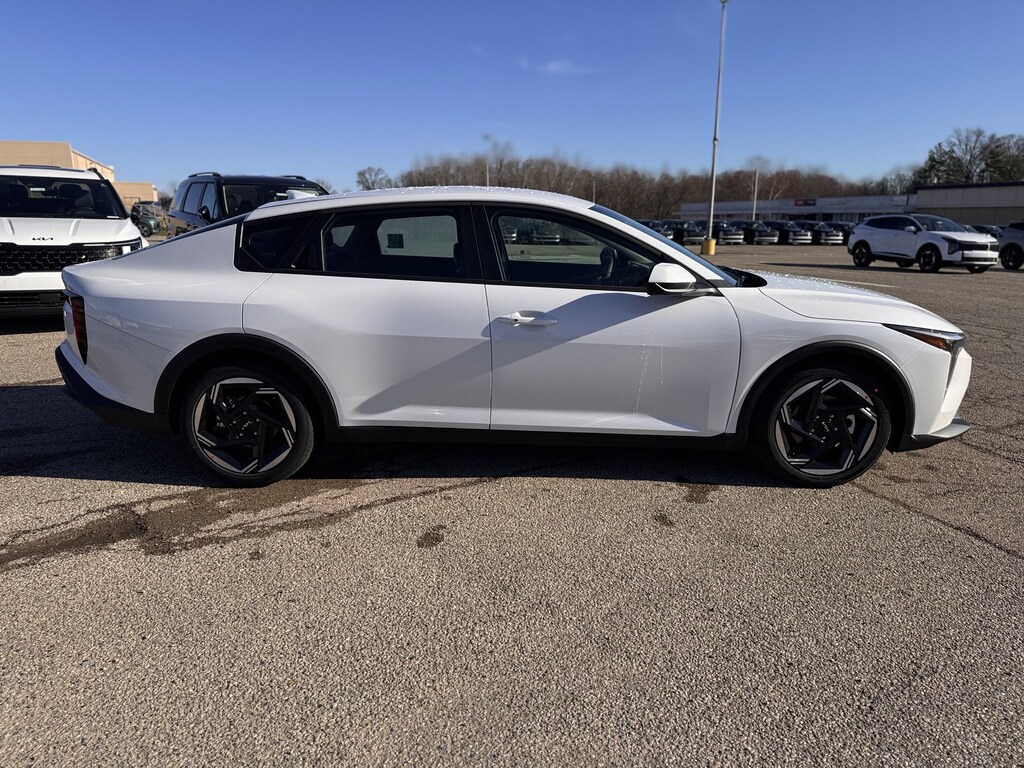 New 2026 Kia K4 EX Sedan