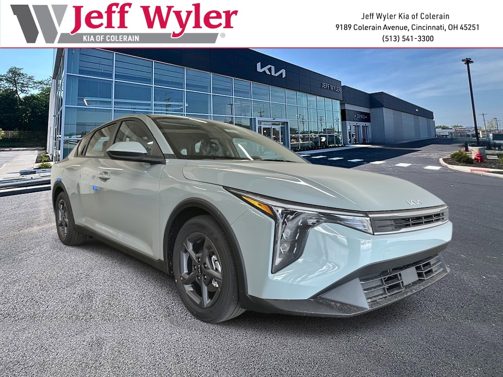 New 2025 Kia K4 LXS Sedan
