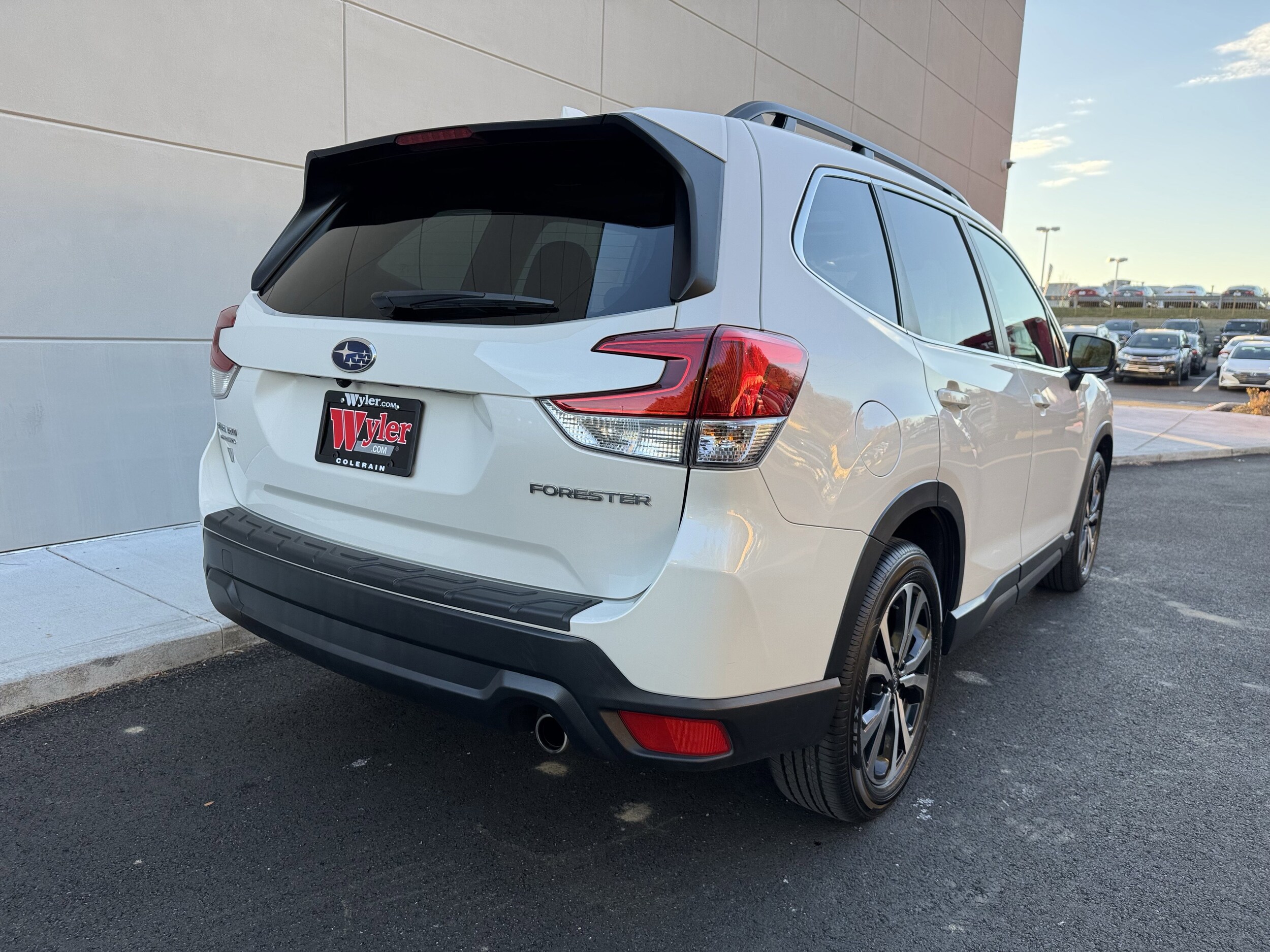 2023 Subaru Forester Limited photo 3