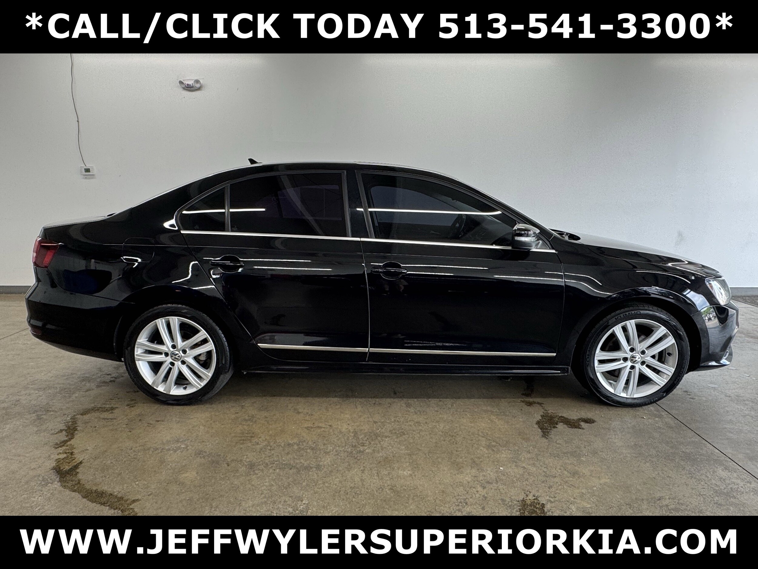 2017 Volkswagen Jetta 1.8T SEL photo 2