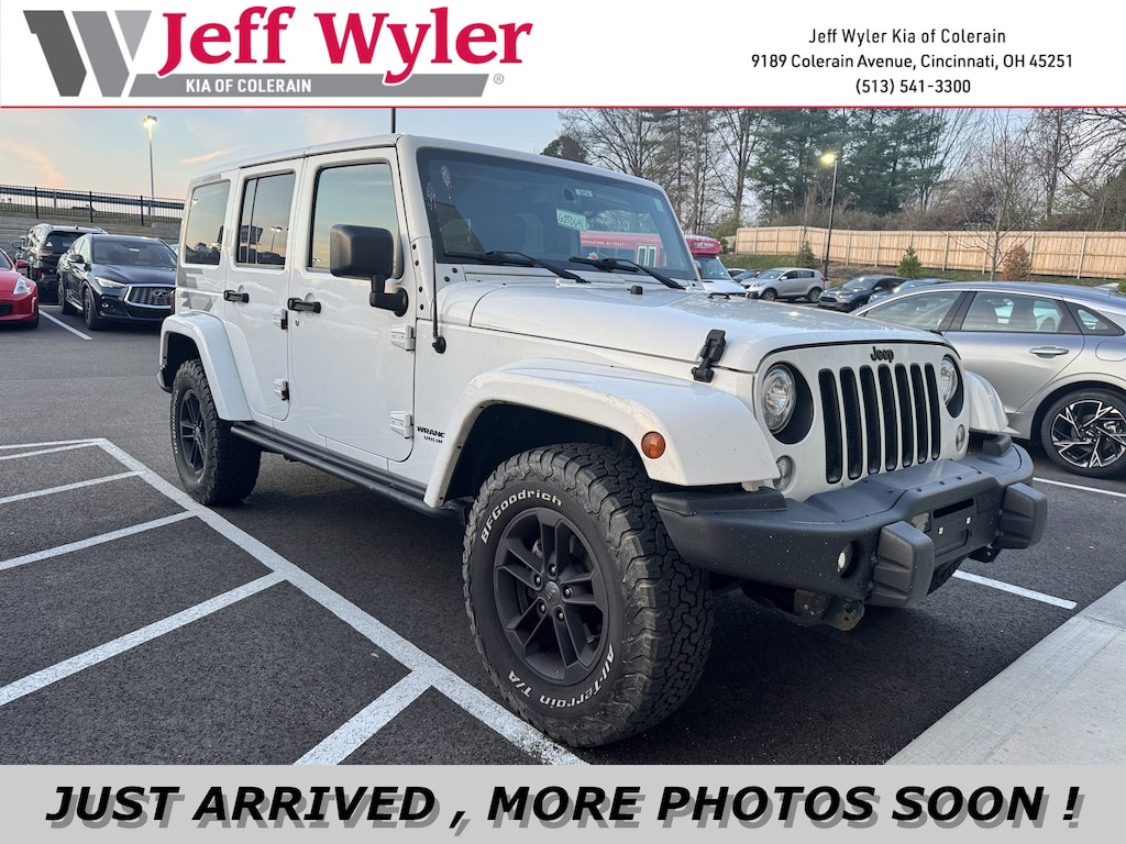 Used 2017 Jeep Wrangler JK Unlimited Sahara 4x4 SUV