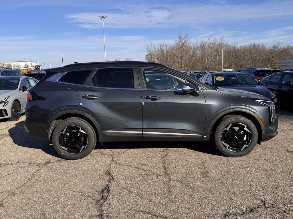 New 2026 Kia Sportage Hybrid EX SUV