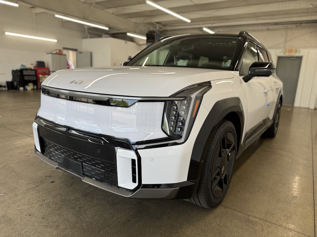 New 2026 Kia EV9 GT-Line SUV