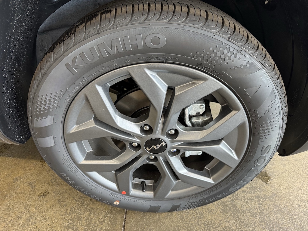 New 2026 Kia Seltos LX SUV