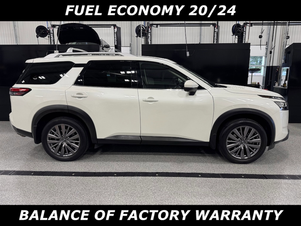 Used 2023 Nissan Pathfinder SL SUV