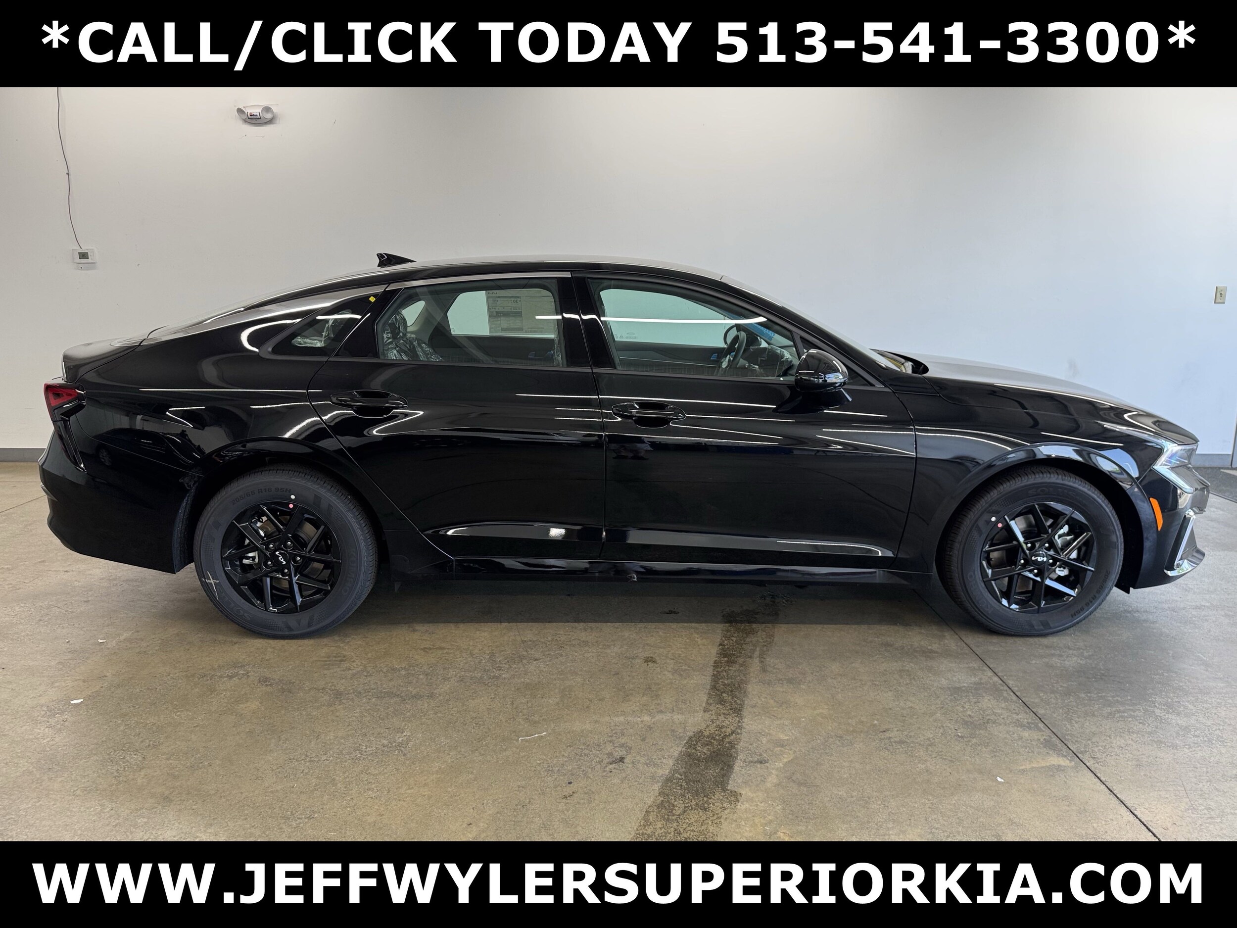 2026 Kia K5 LXS photo 2