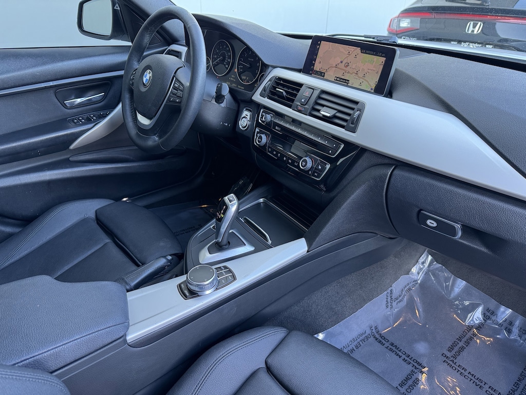 Used 2018 BMW 320i xDrive Sedan