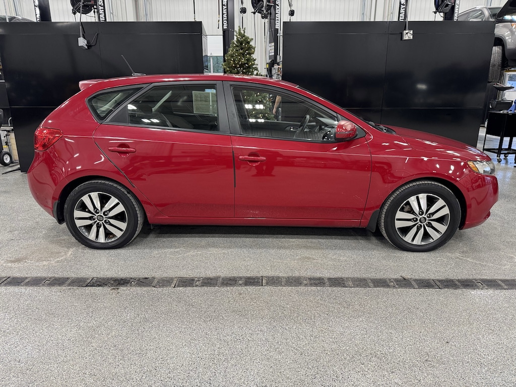 Used 2013 Kia Forte EX Hatchback