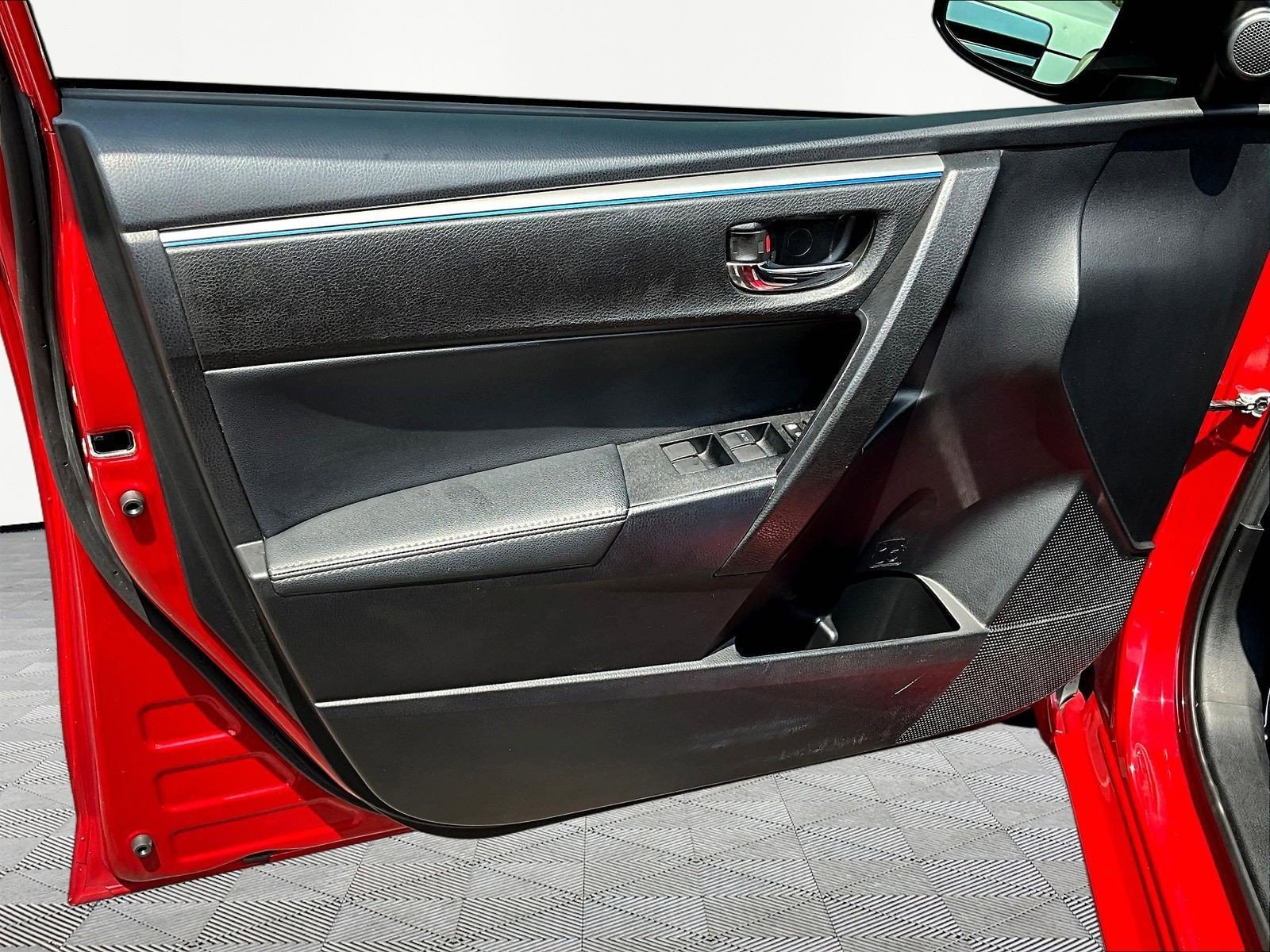 2016 Toyota Corolla S Plus - Photo 20
