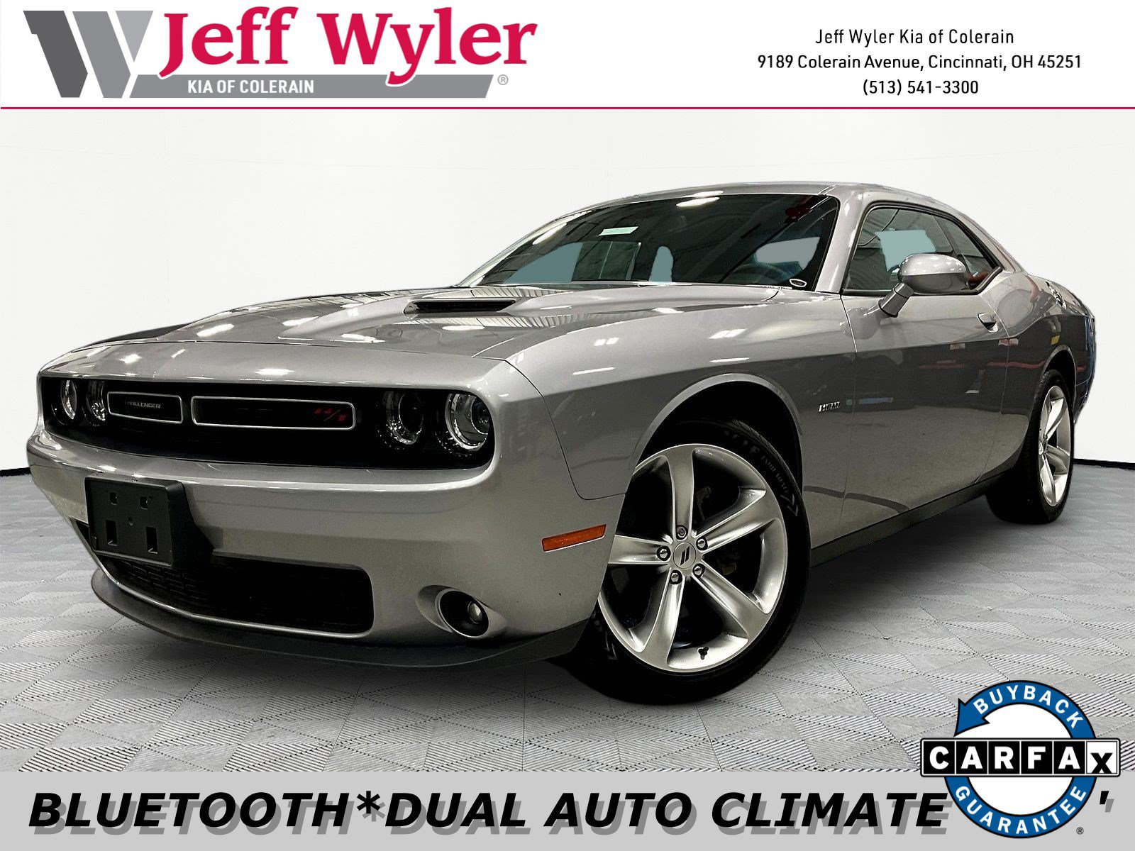 2017 Dodge Challenger R/T's photo