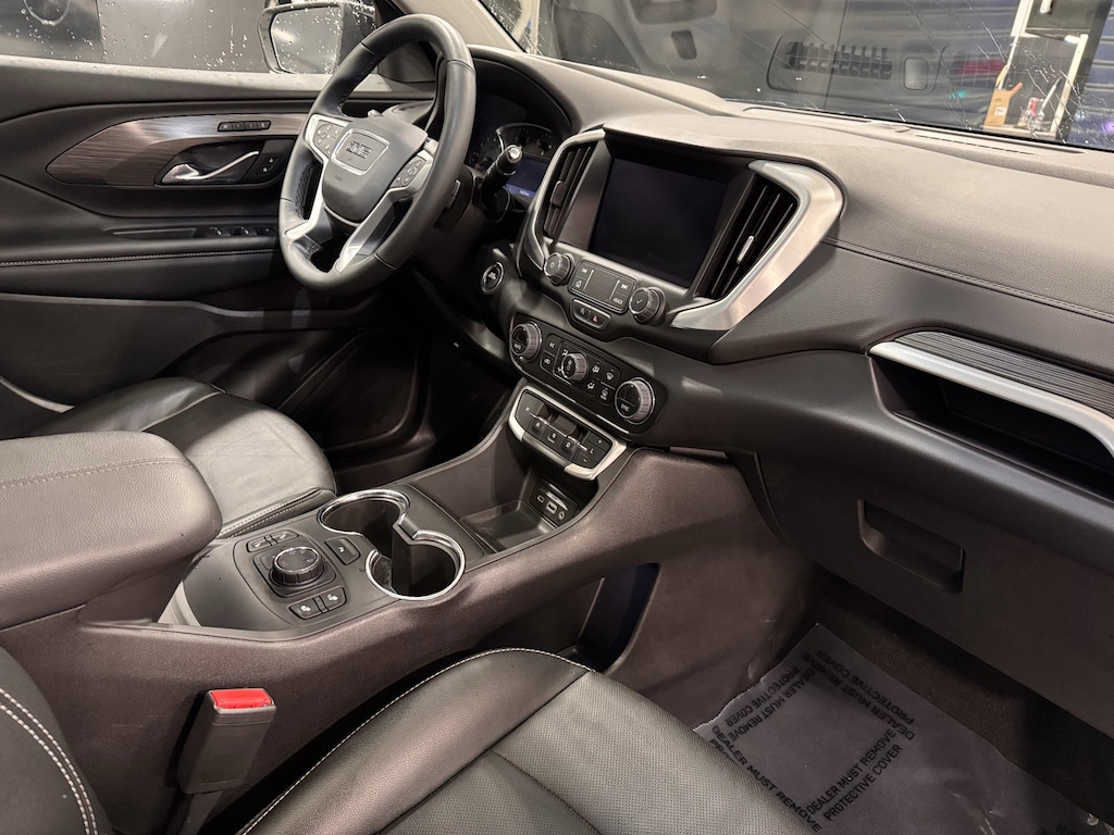 Used 2024 GMC Terrain SLT SUV