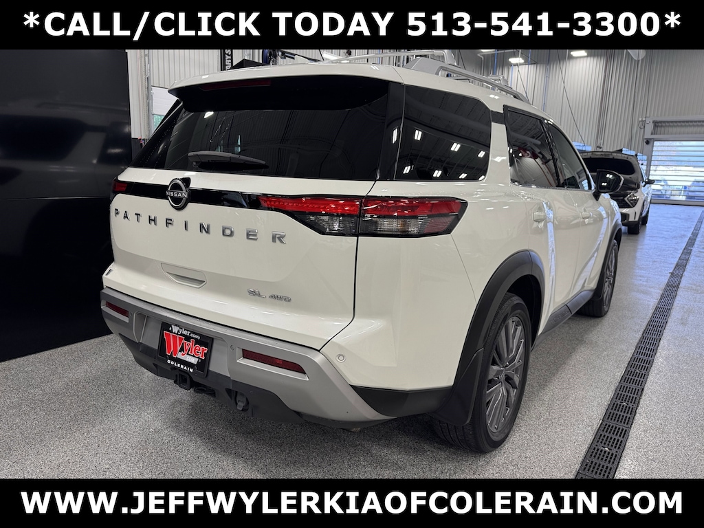 Used 2023 Nissan Pathfinder SL SUV