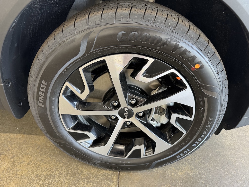 New 2025 Kia Sportage Hybrid EX SUV