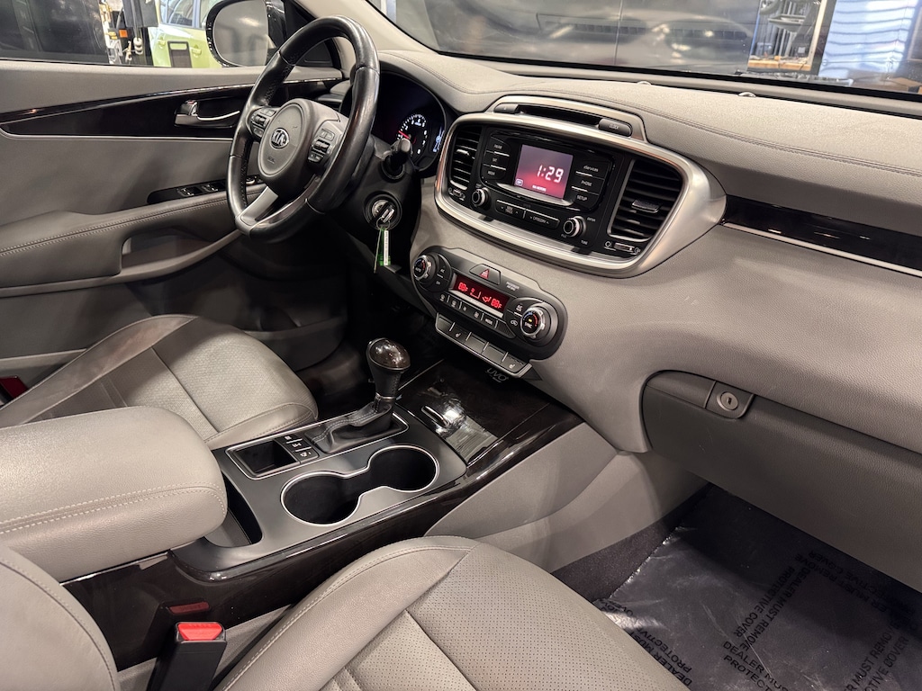 Used 2016 Kia Sorento 3.3L EX AWD SUV