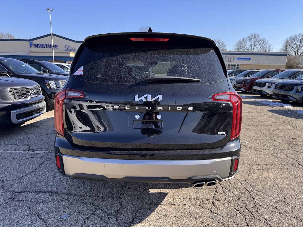 New 2025 Kia Telluride S SUV