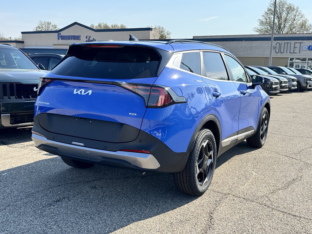 New 2026 Kia Sportage EX SUV