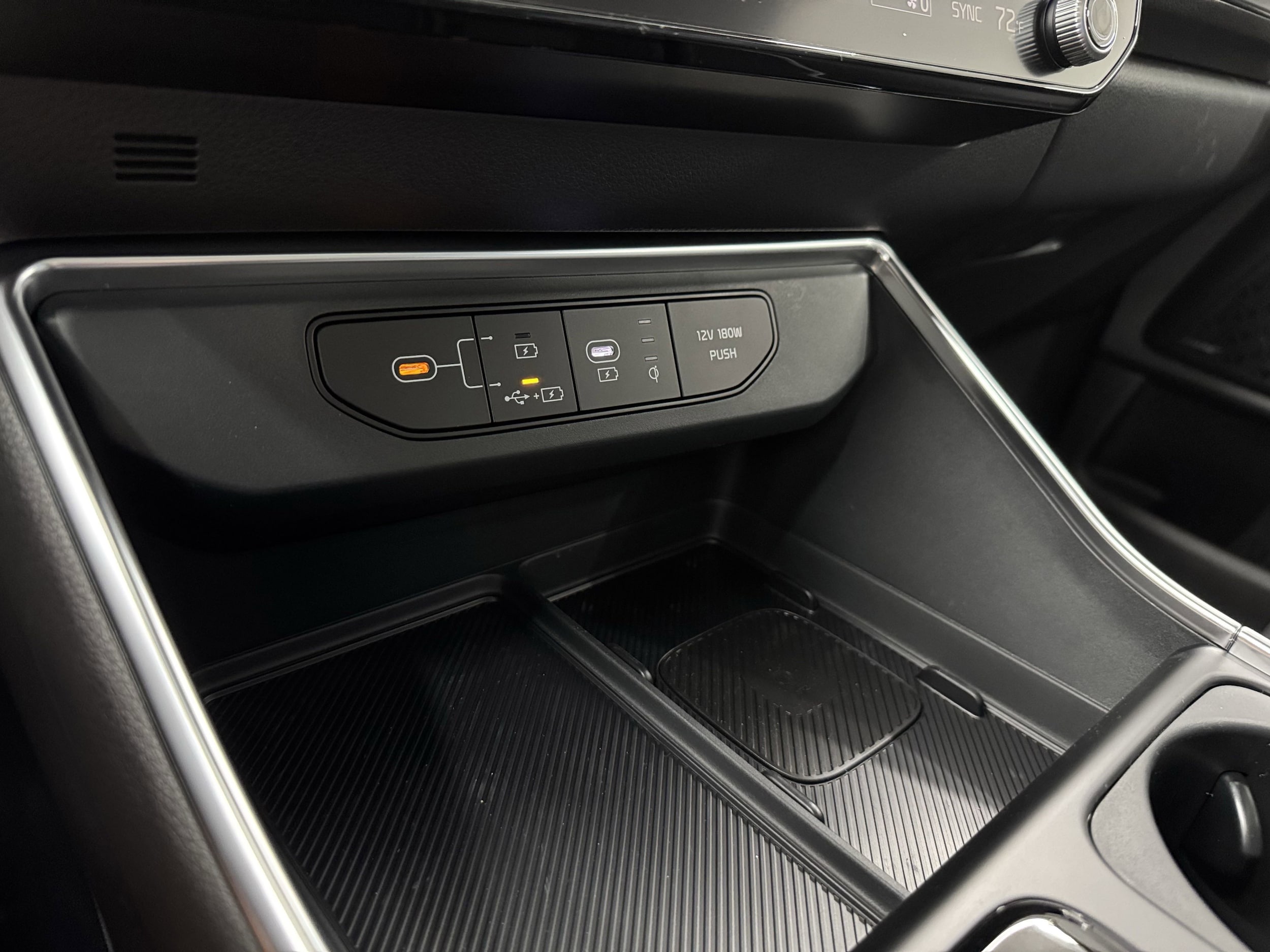 2026 Kia Carnival SX Prestige - Photo 13