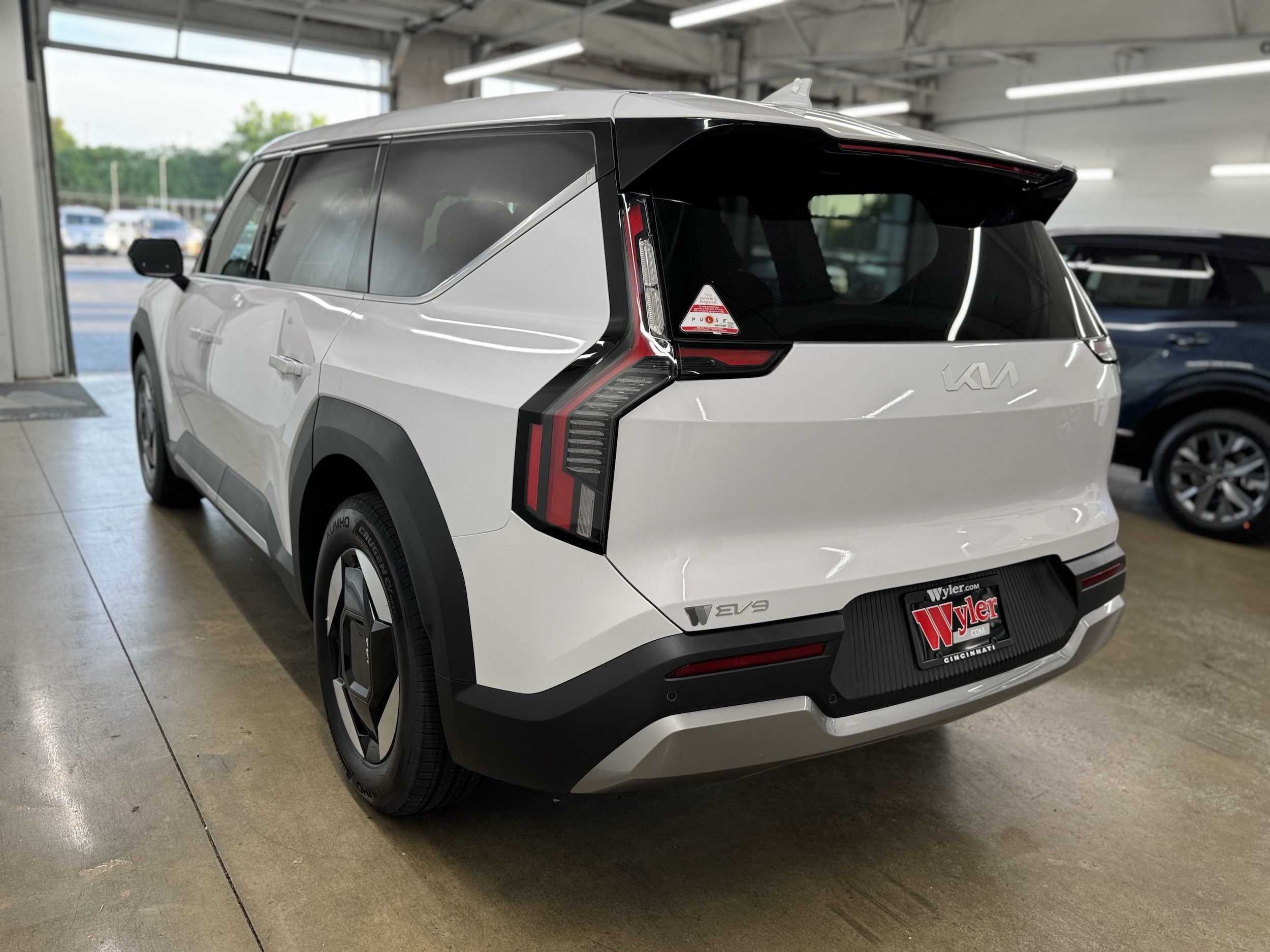 2026 Kia EV9 Light L/R - Photo 7