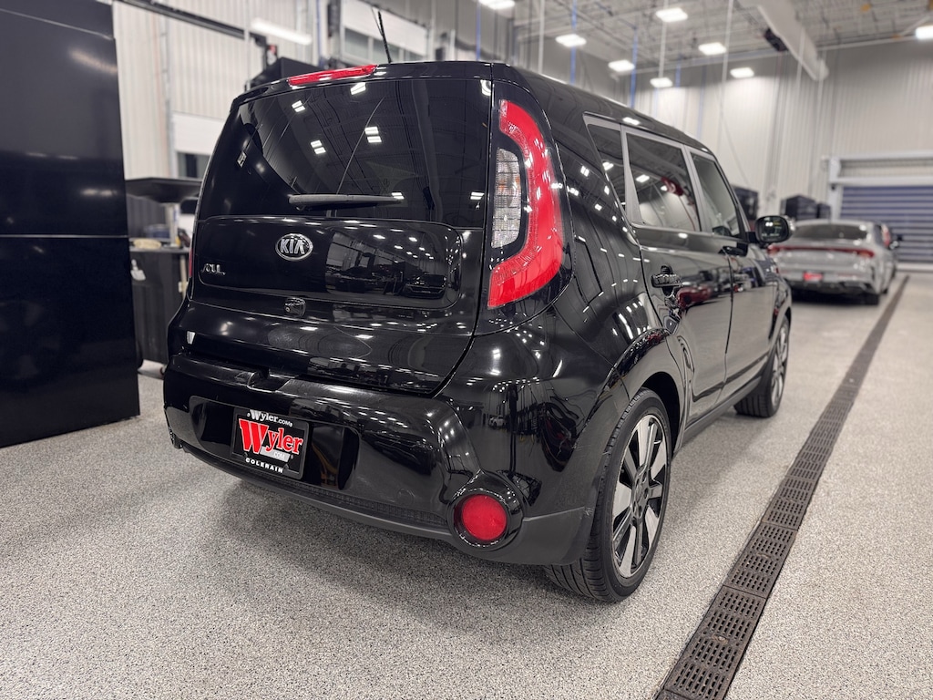 Used 2015 Kia Soul ! FWD Hatchback