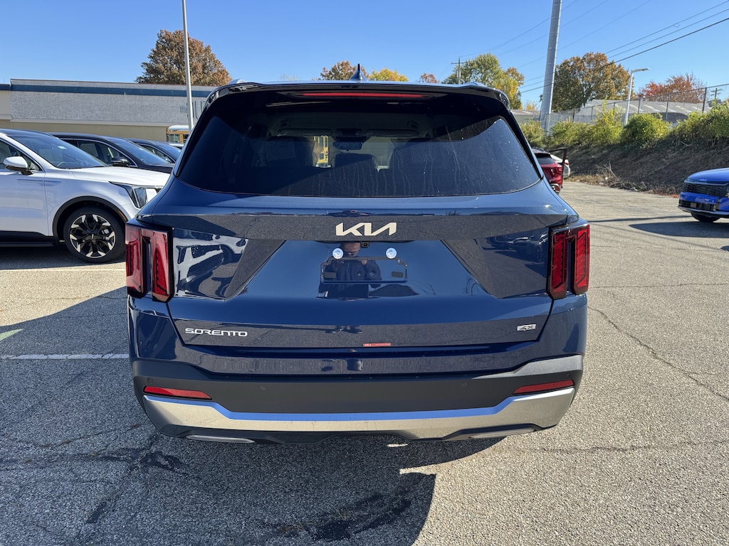 New 2026 Kia Sorento S SUV