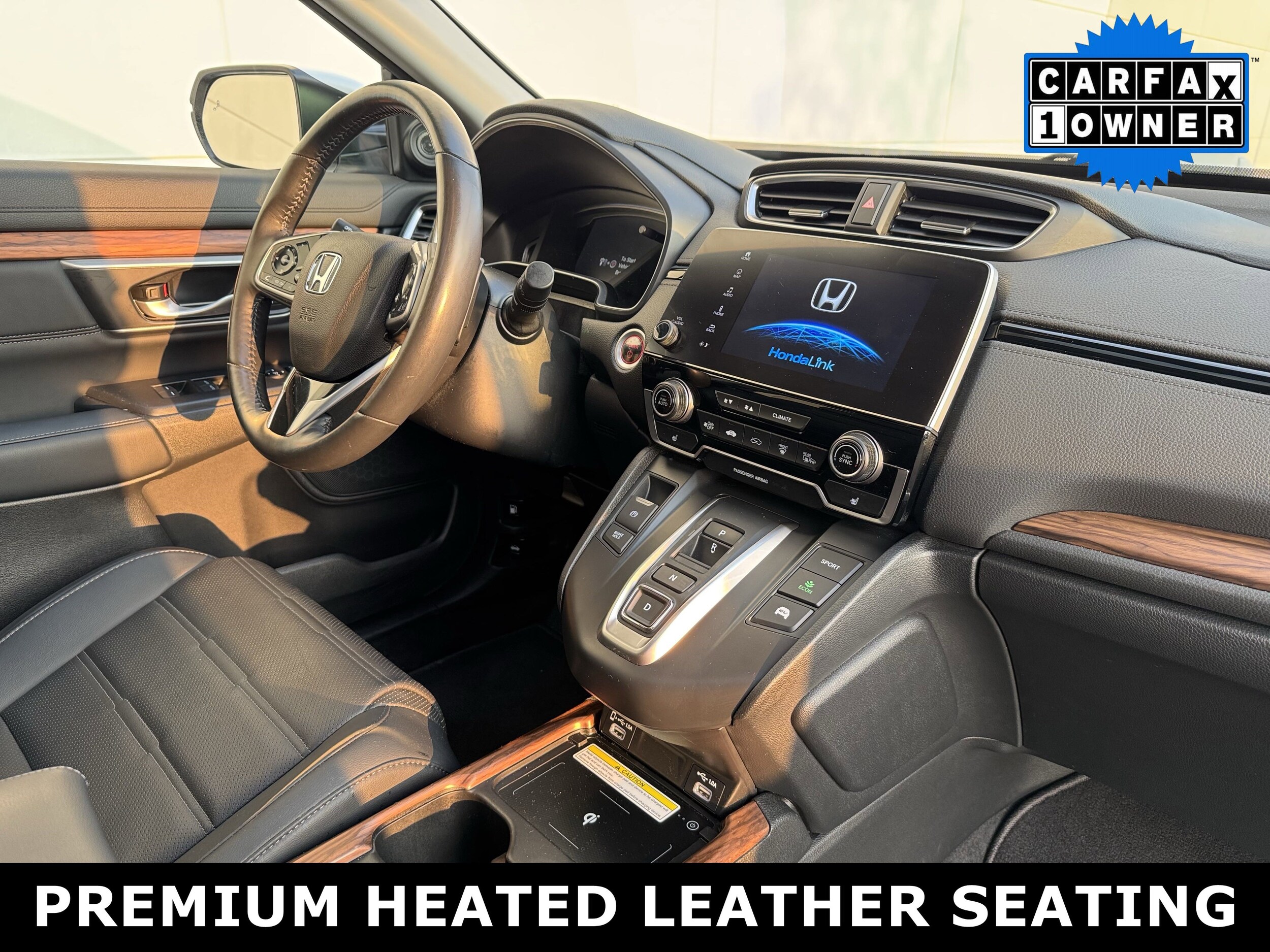 2022 Honda CR-V Hybrid Touring photo 2