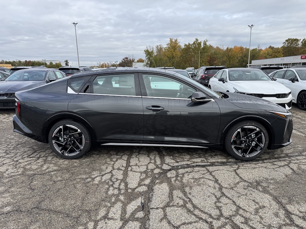 New 2025 Kia K4 GT-Line Sedan