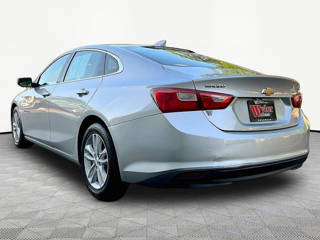 Used 2016 Chevrolet Malibu LT w/1LT Sedan