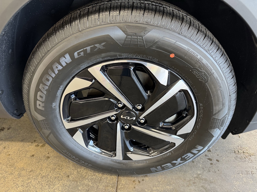 New 2025 Kia Sportage Hybrid LX SUV