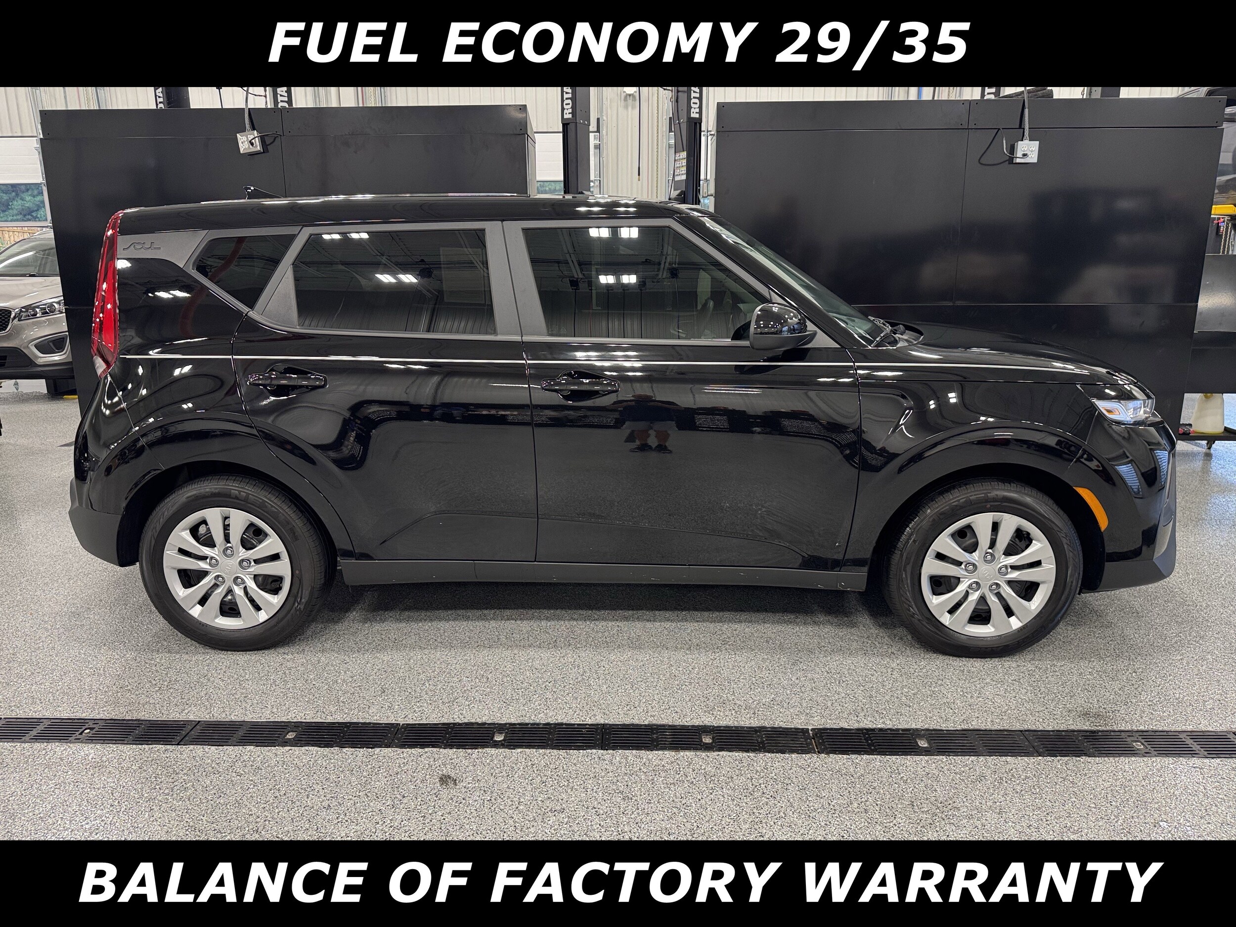 2021 Kia Soul LX photo 2