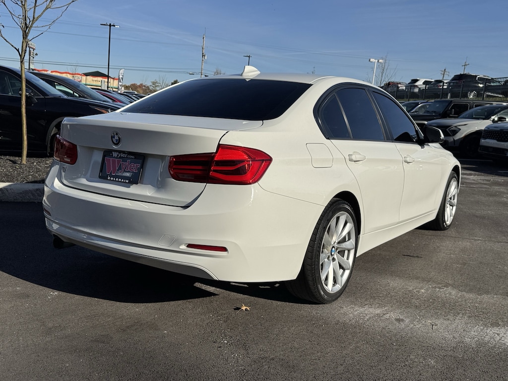 Used 2018 BMW 320i xDrive Sedan