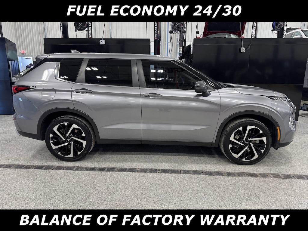 Used 2022 Mitsubishi Outlander SE CUV