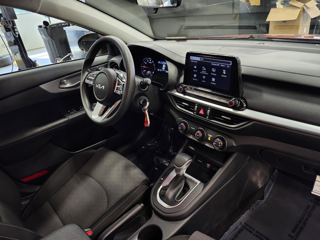 Certified 2022 Kia Forte LXS Sedan