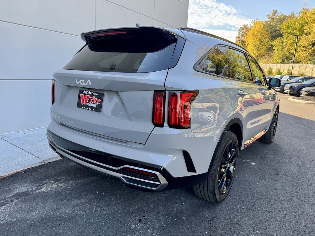 Used 2023 Kia Sorento SX SUV