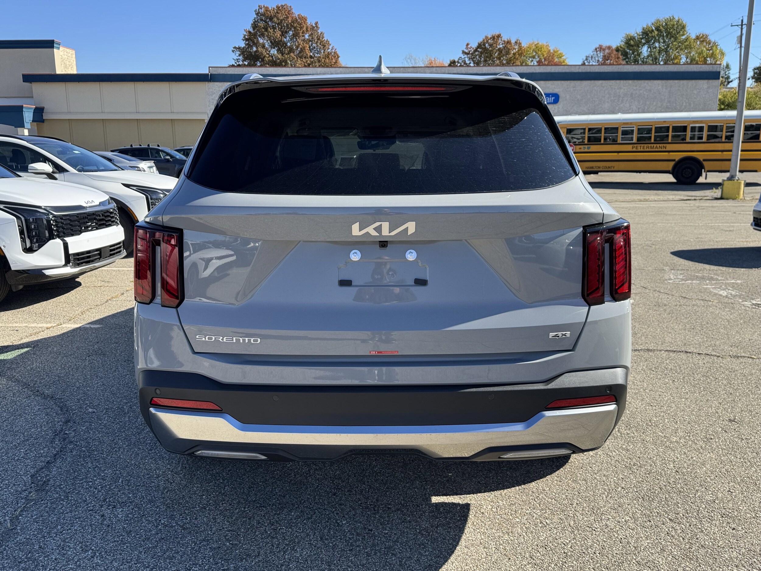 2026 Kia Sorento S photo 3