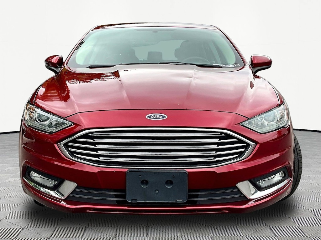 Used 2017 Ford Fusion SE Sedan