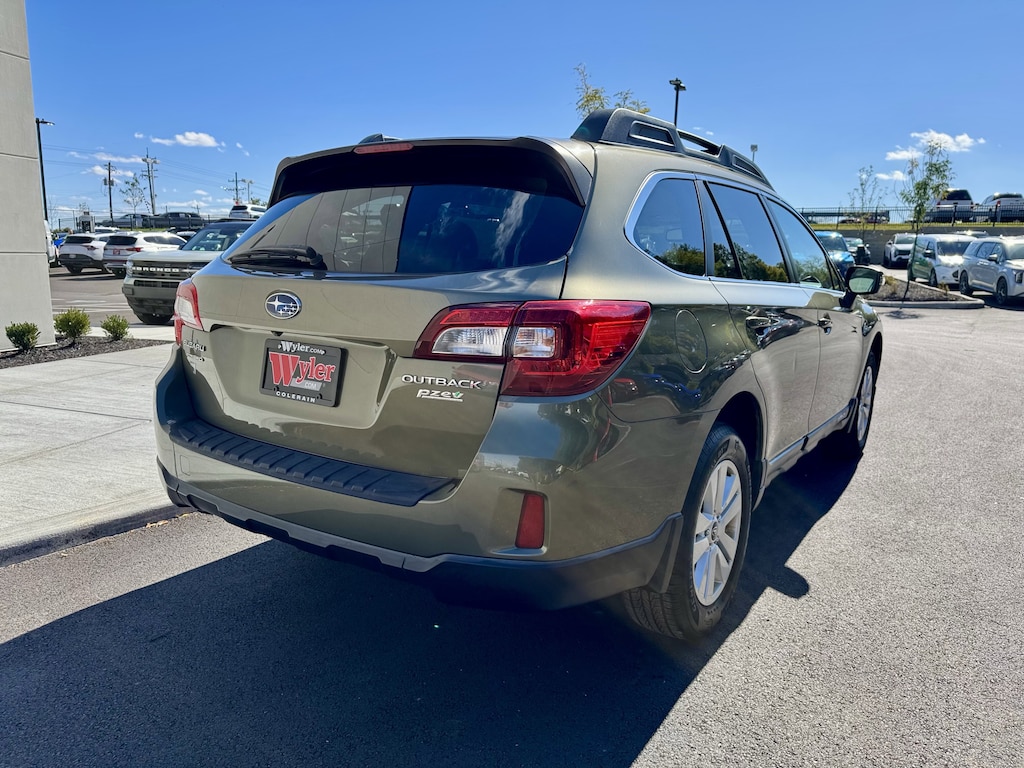 Used 2015 Subaru Outback 2.5i Premium w/ Moonroof/Power Rear Gate SUV