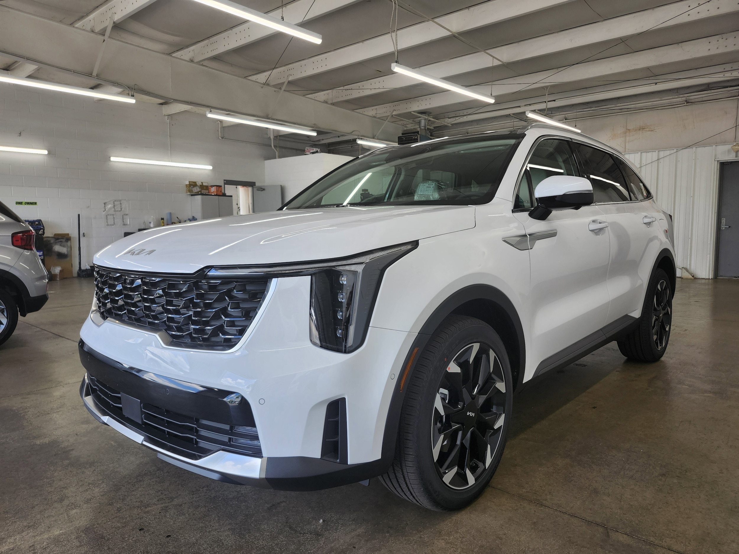 2025 Kia Sorento SX - Photo 7
