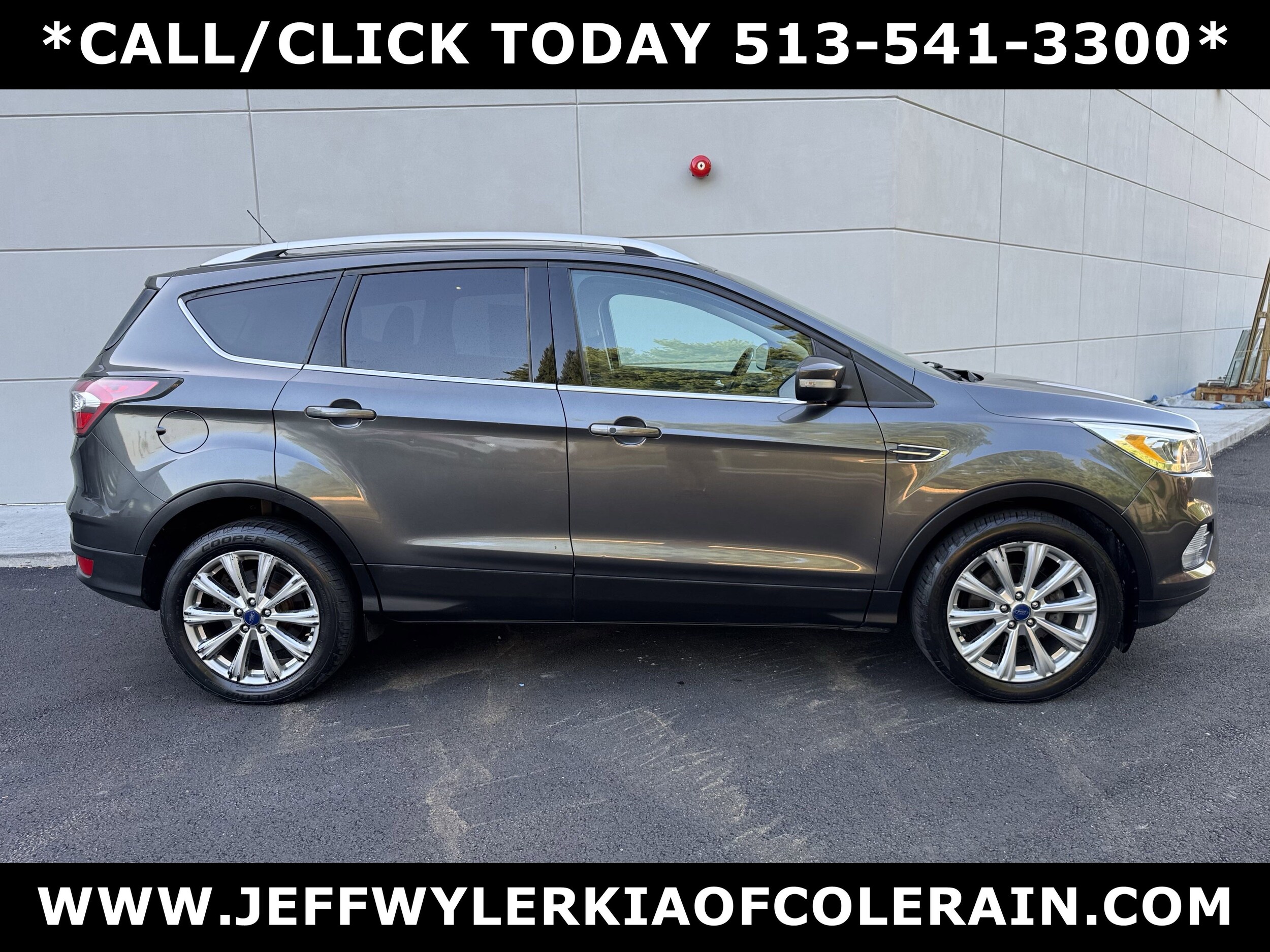 2017 Ford Escape Titanium photo 2