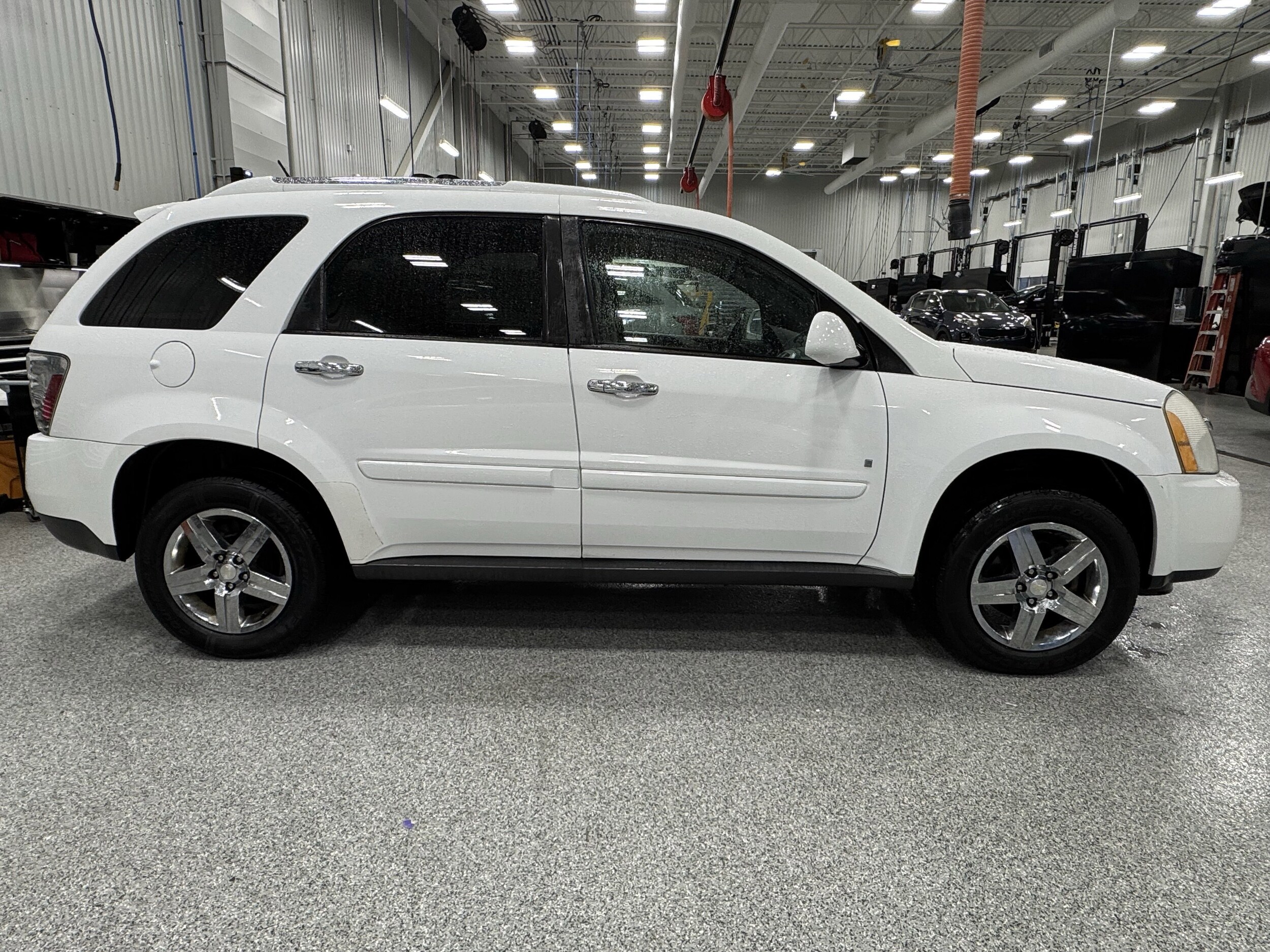 2008 Chevrolet Equinox LTZ photo 2