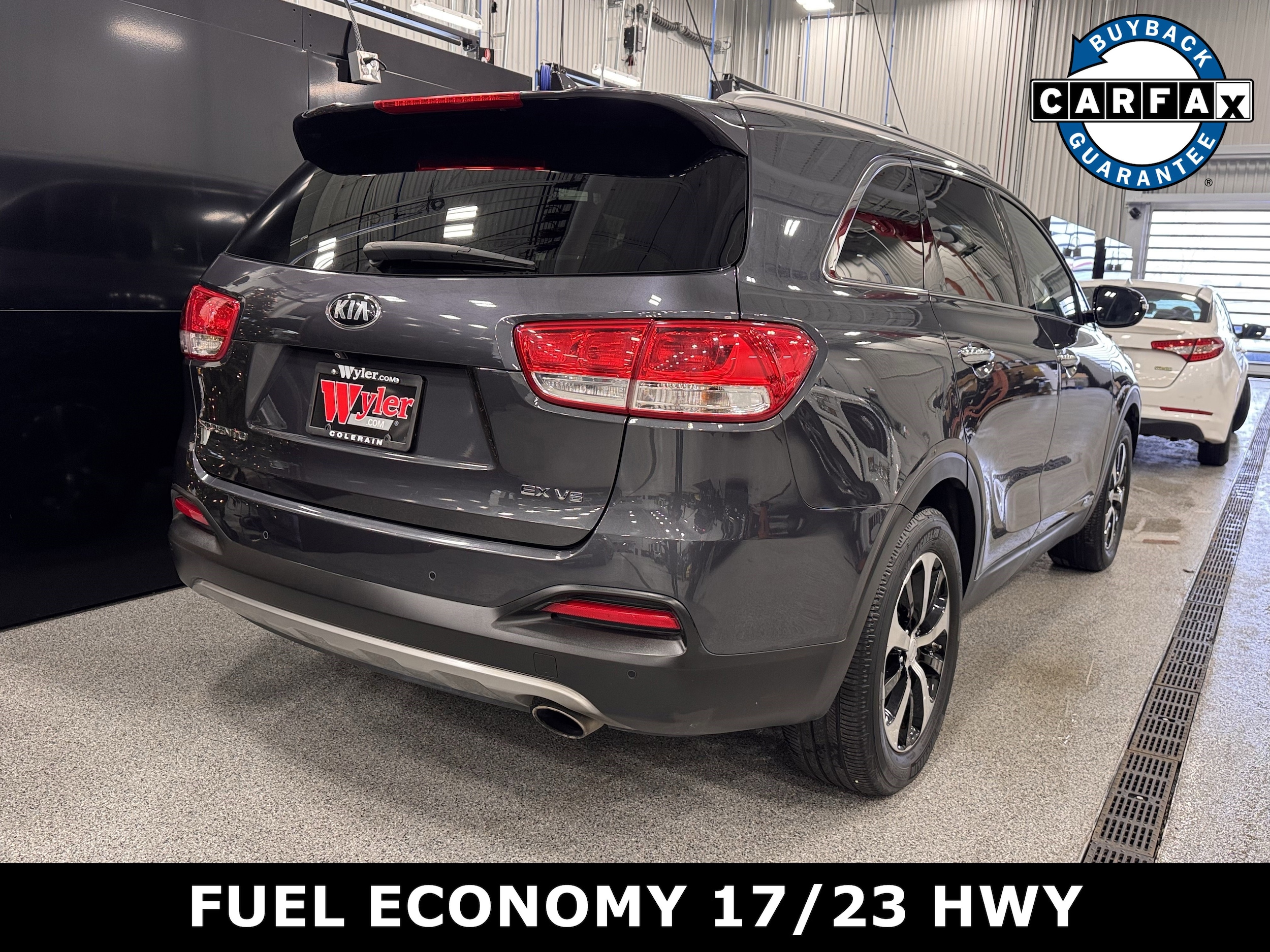 Image of 2016 Kia Sorento 3.3L EX AWD SUV