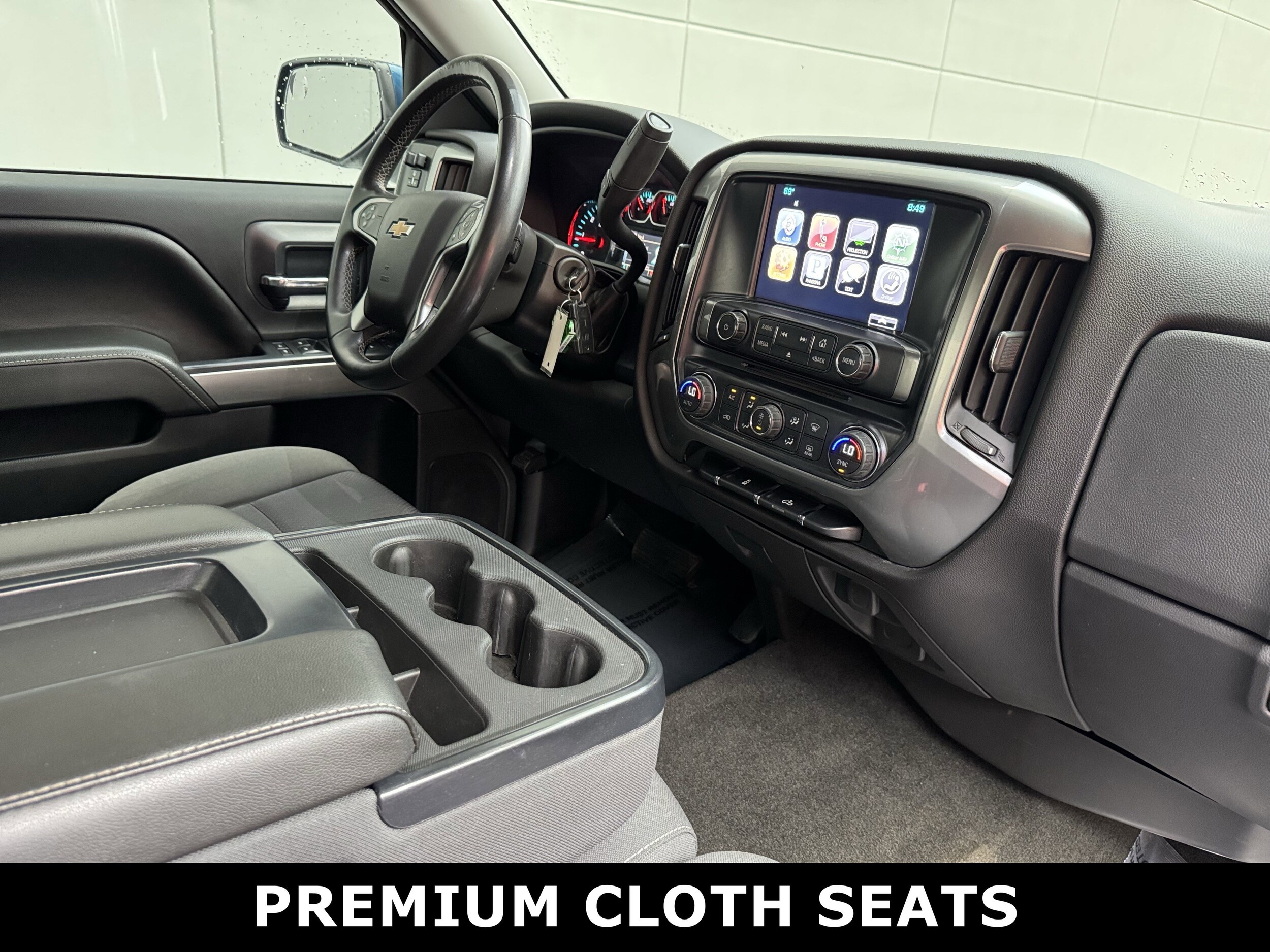 2016 Chevrolet Silverado 1500 LT photo 4