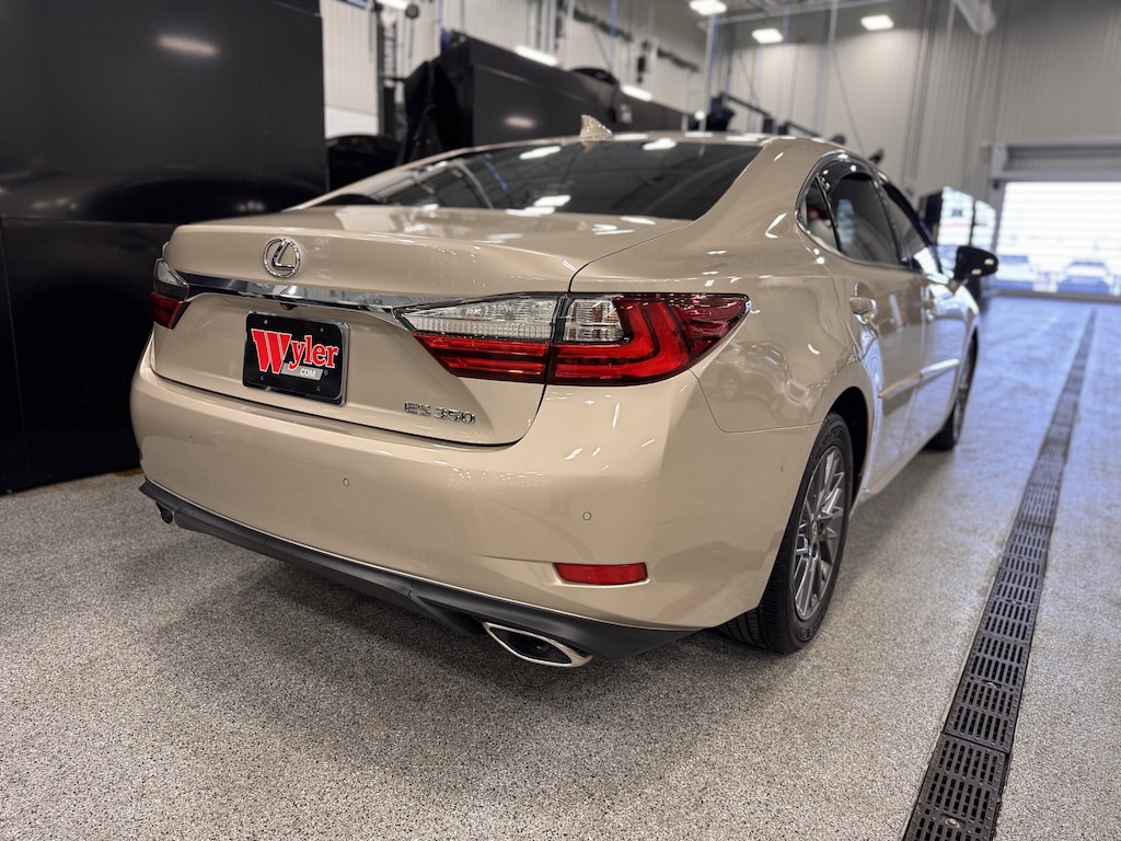 Used 2018 Lexus ES 350 Sedan
