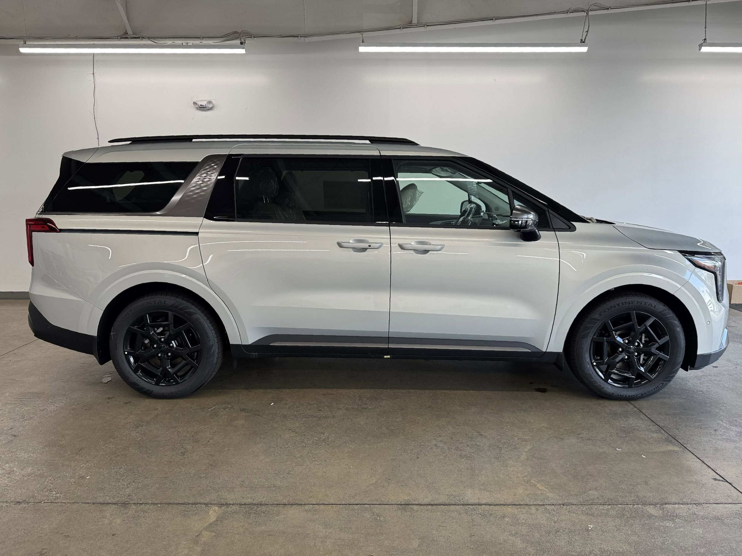 2026 Kia Carnival SX Prestige - Photo 2