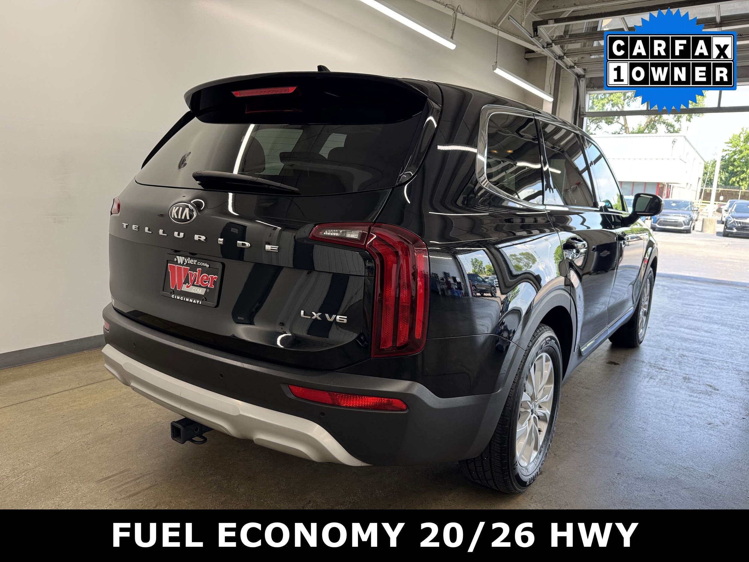 2020 Kia Telluride LX photo 3