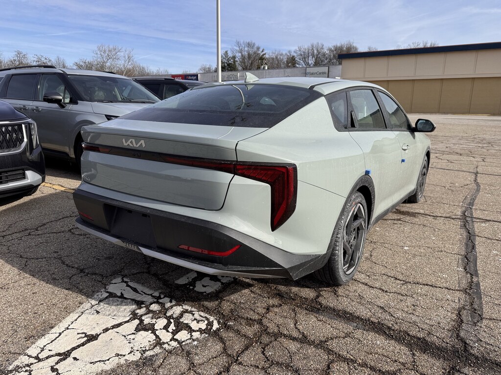 New 2026 Kia K4 EX Sedan
