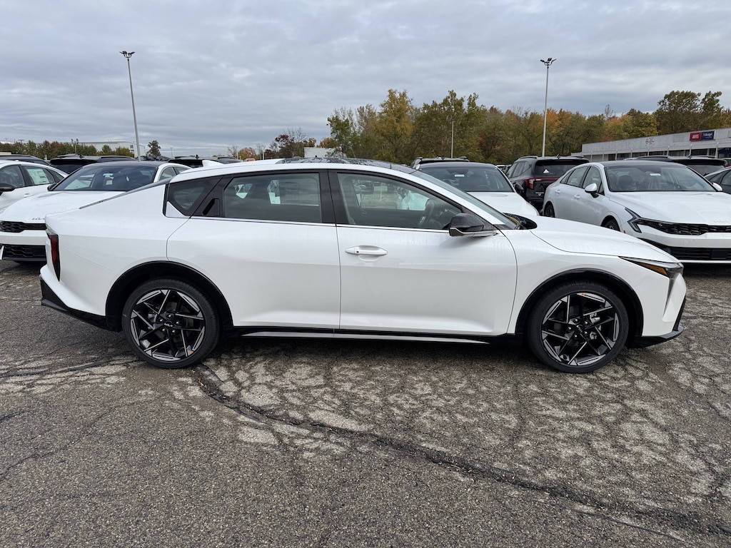 New 2025 Kia K4 GT-Line Sedan
