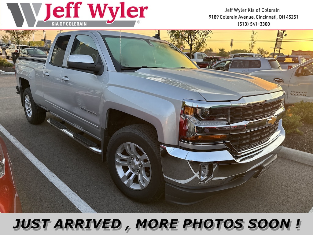 Used 2017 Chevrolet Silverado 1500 LT w/1LT Truck Double Cab