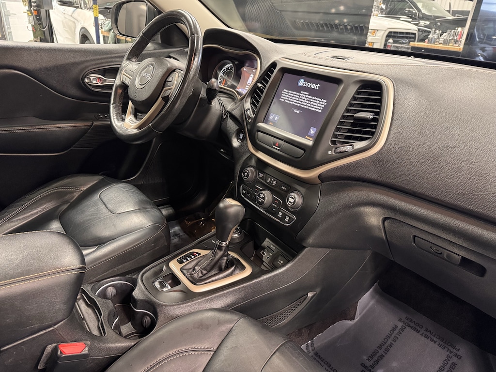 Used 2016 Jeep Cherokee Limited 4x4 SUV