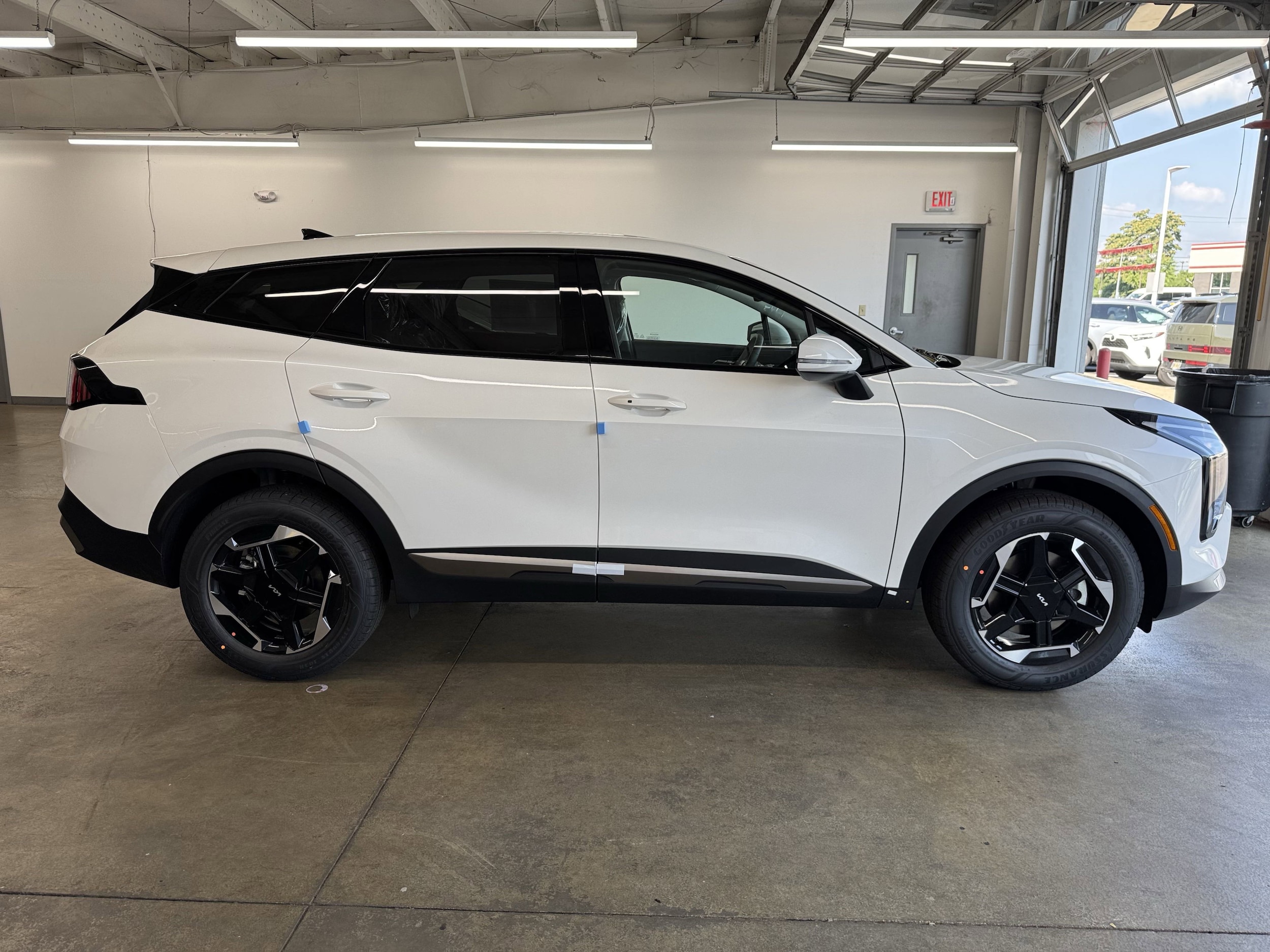 2026 Kia Sportage S Hybrid - Photo 3