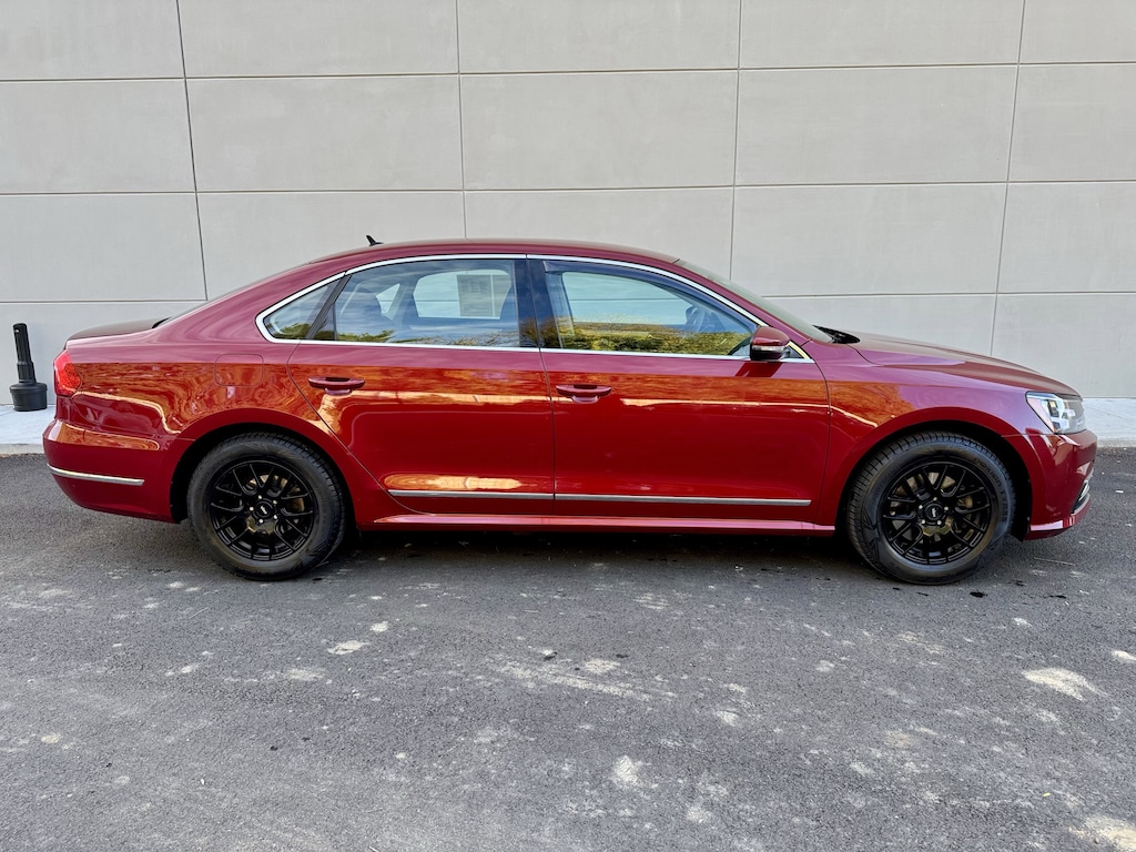 Used 2016 Volkswagen Passat 1.8T S Sedan